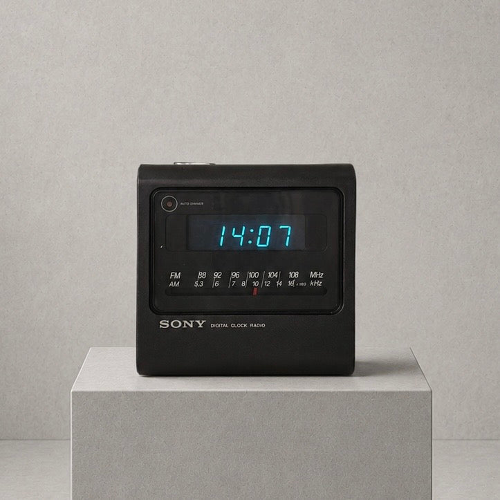 Sony Digicube ICF-C11W Radio cu ceas digital – cca. 1985–1989