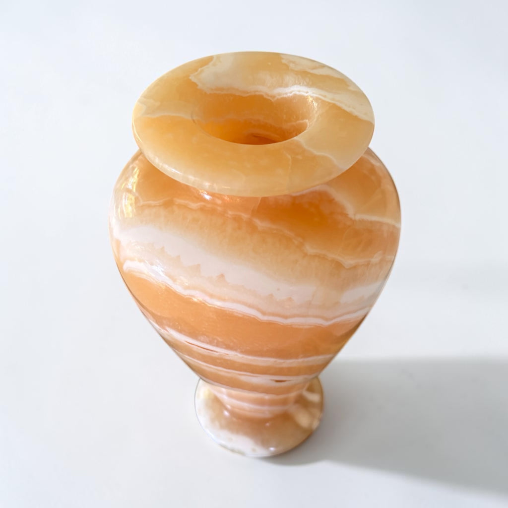 Vintage Neoclassical Solid Onyx Vase – c. 1970s–1980s